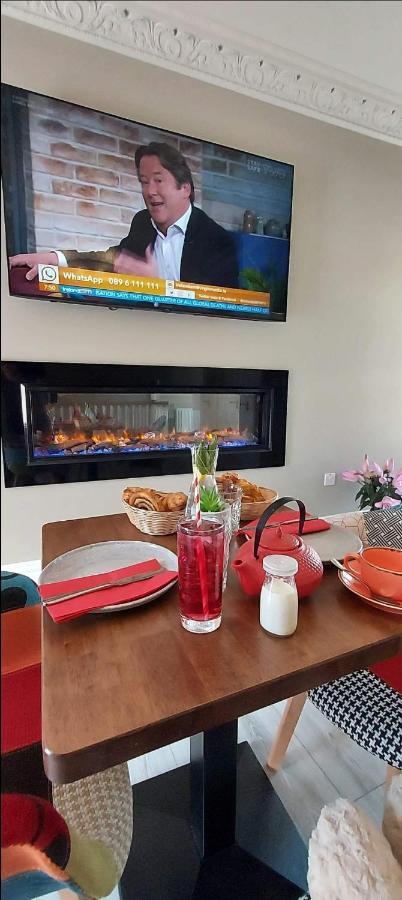 The Canalside B&B At The Auld Shebeen Bar Athy Bagian luar foto