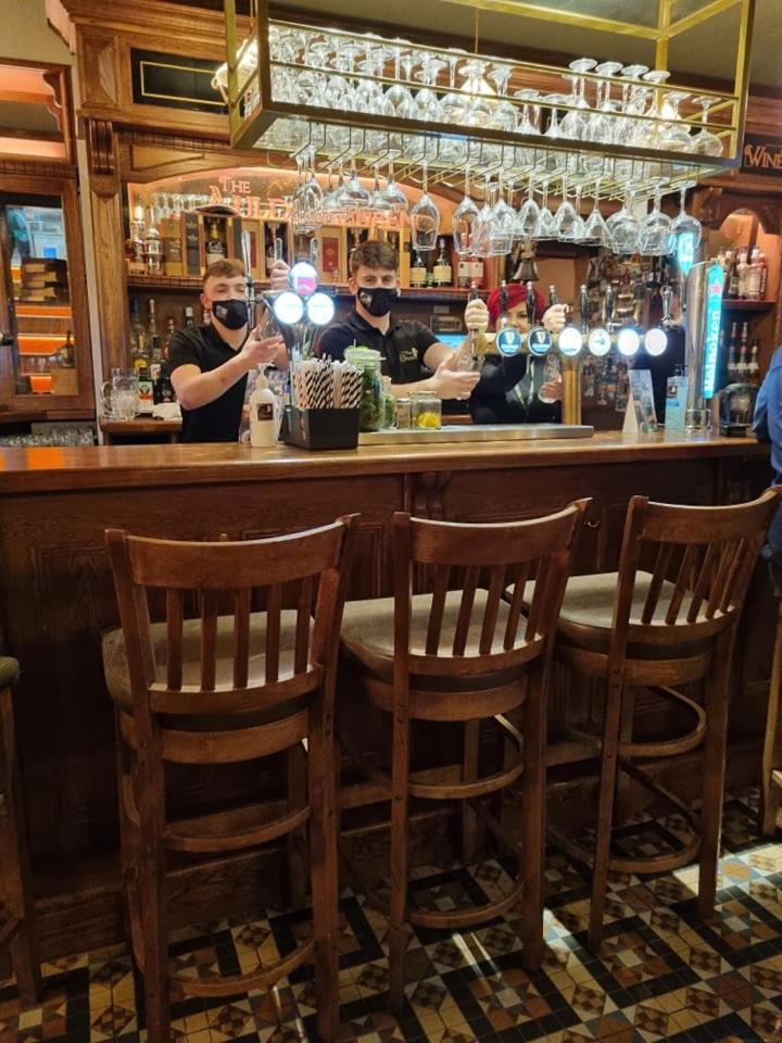 The Canalside B&B At The Auld Shebeen Bar Athy Bagian luar foto