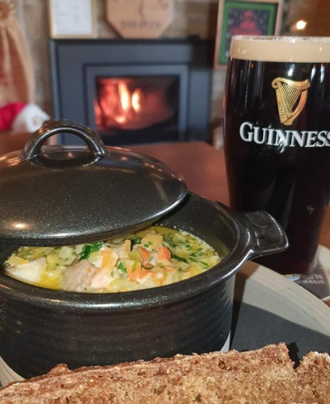 The Canalside B&B At The Auld Shebeen Bar Athy Bagian luar foto